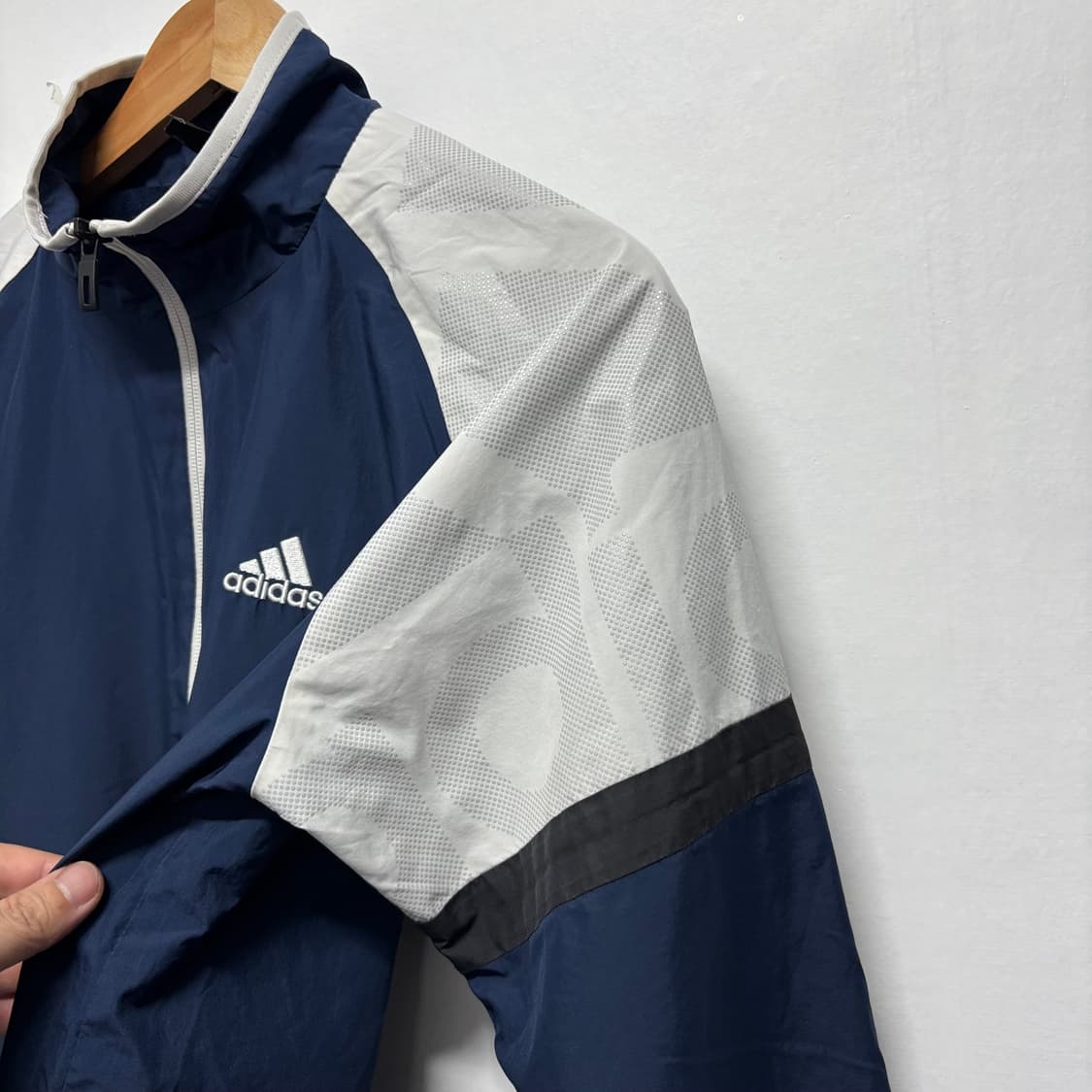 아디다스 네이비/화이트 바람막이 상품이미지3