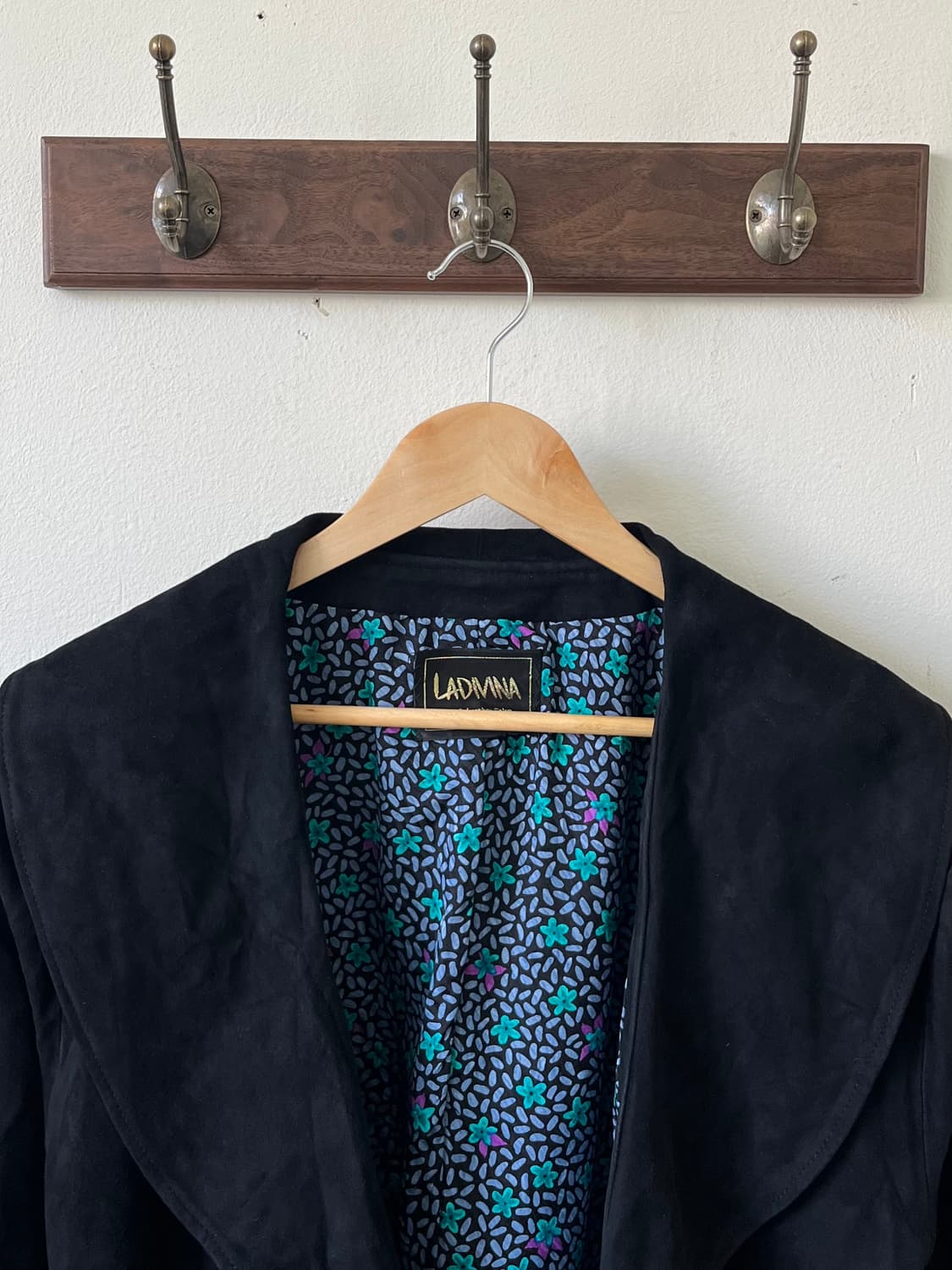 LADIVINA 블랙 스웨이드 자켓 상품이미지2