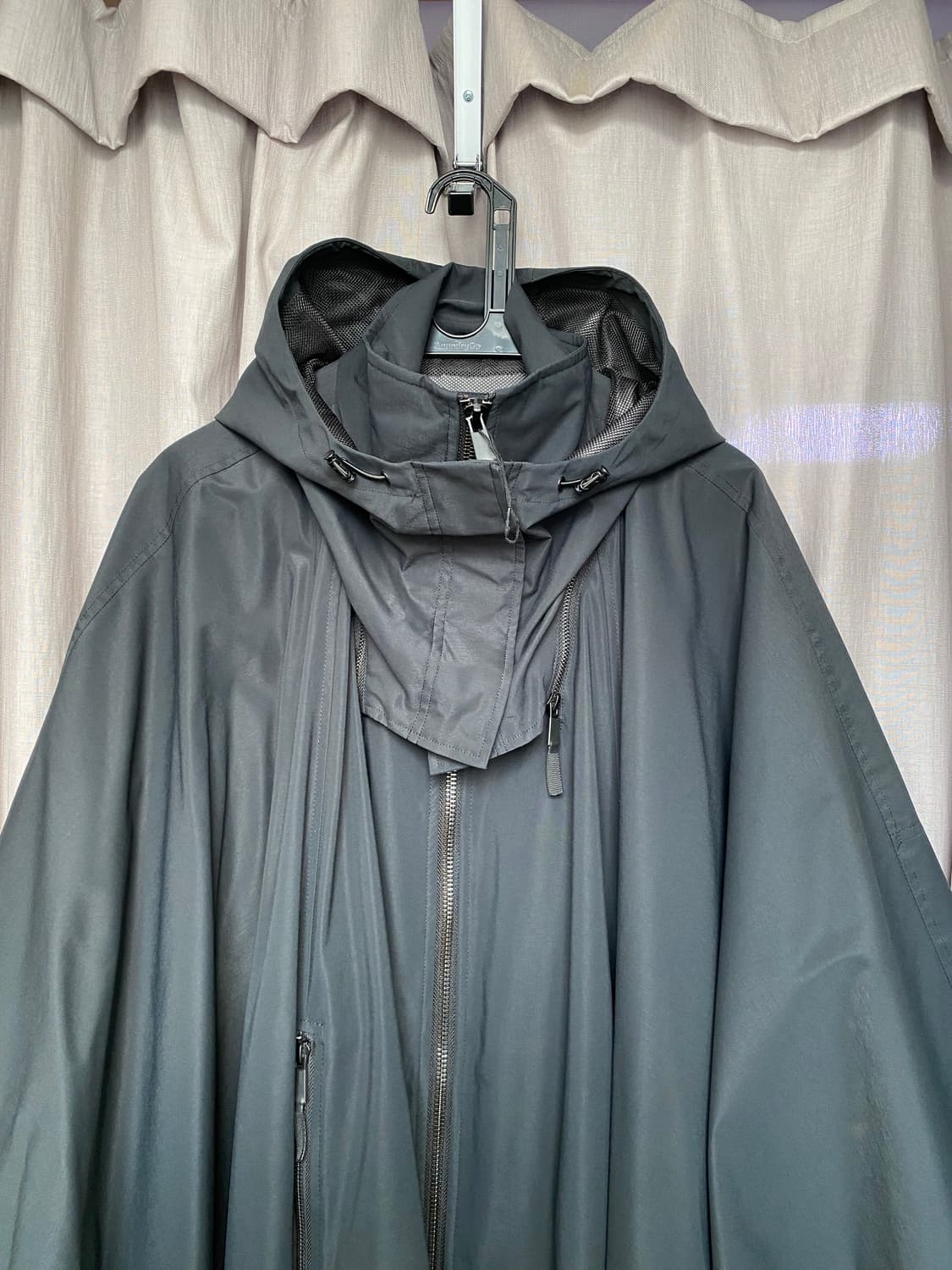 Zara Poncho 상품이미지2