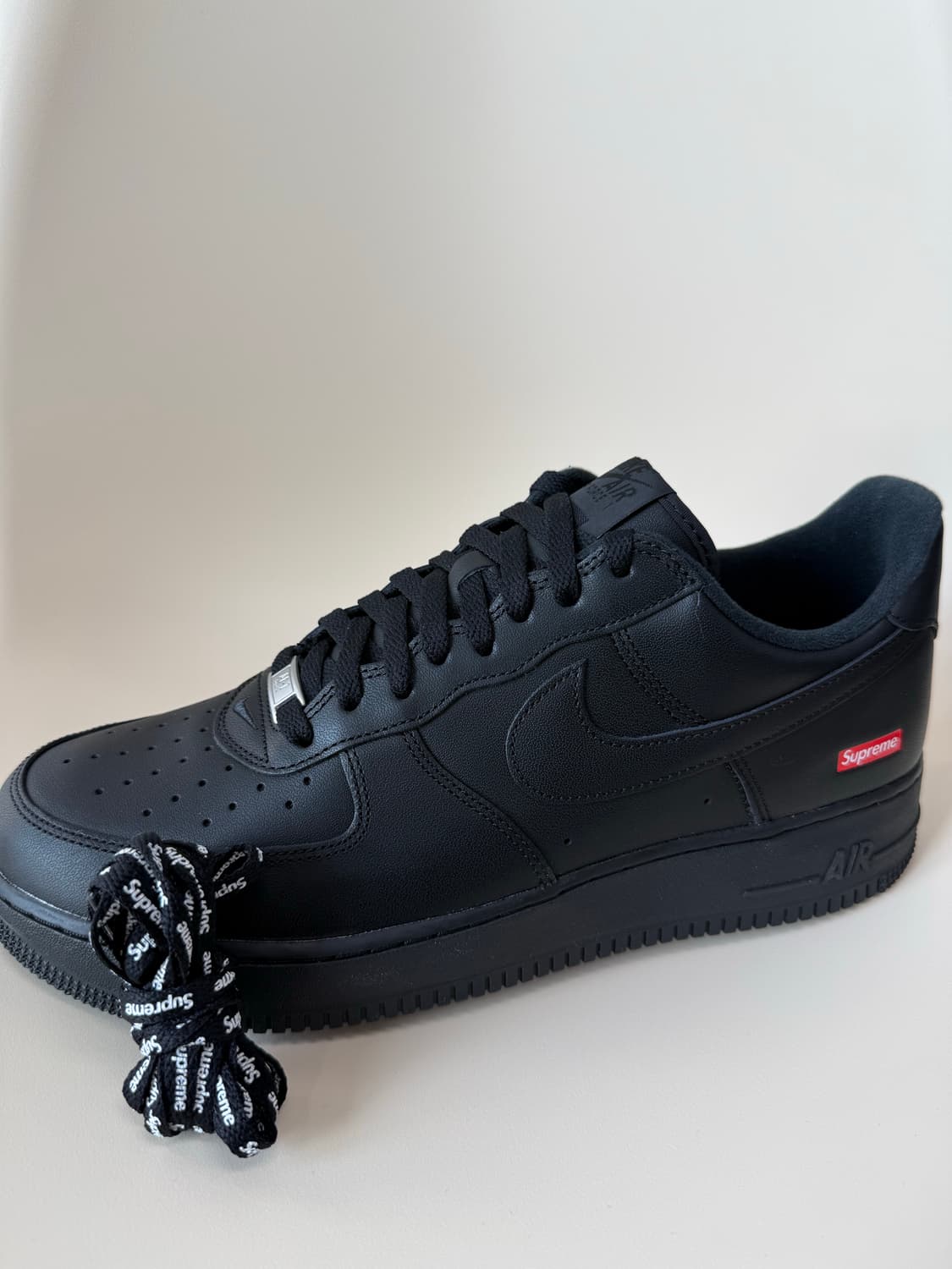 슈프림 x 나이키 에어포스 블랙 상품이미지8