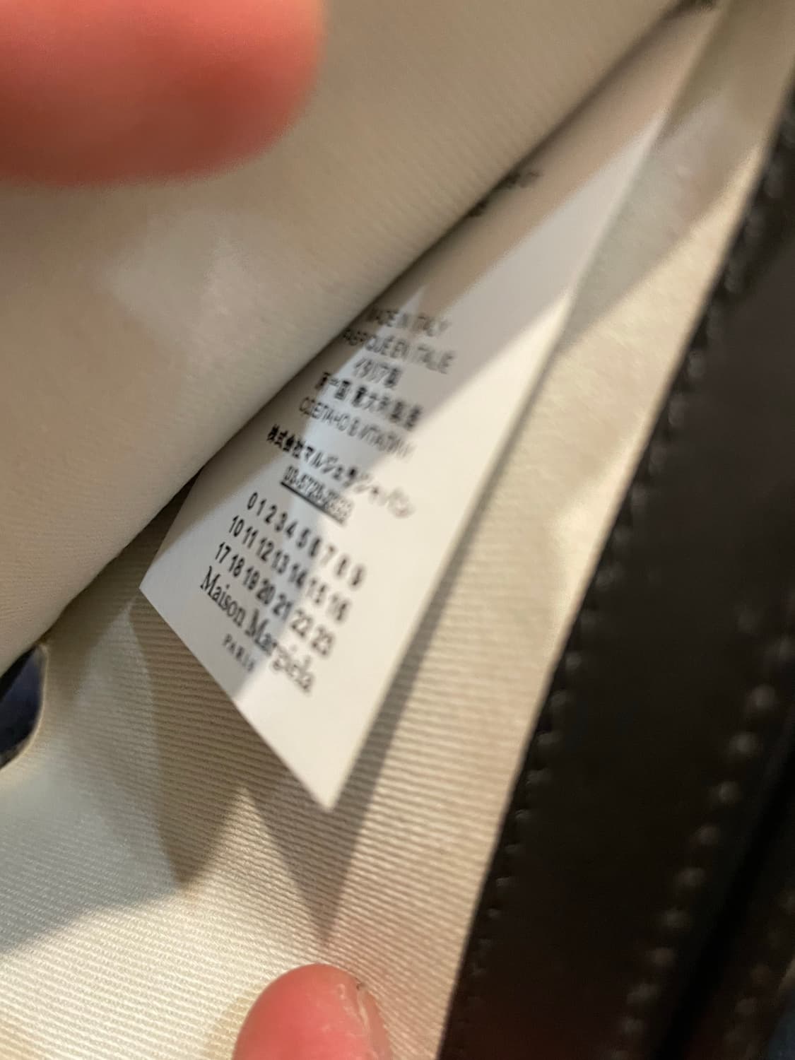 마르지엘라 유광 무광 반지갑 투톤지갑 상품이미지4