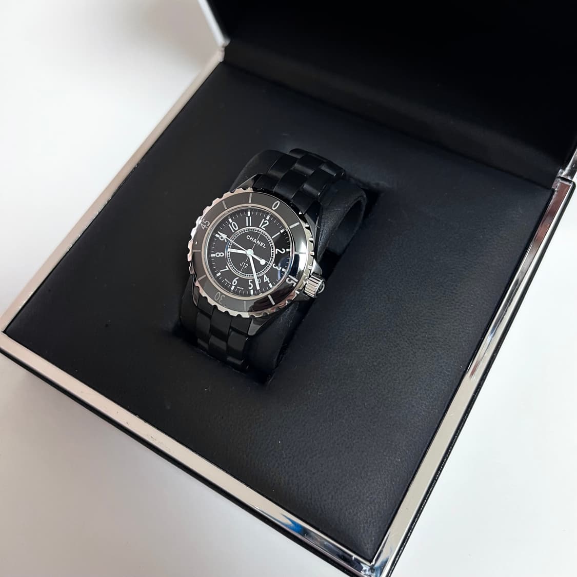 샤넬 j12 시계 33mm 상품이미지2