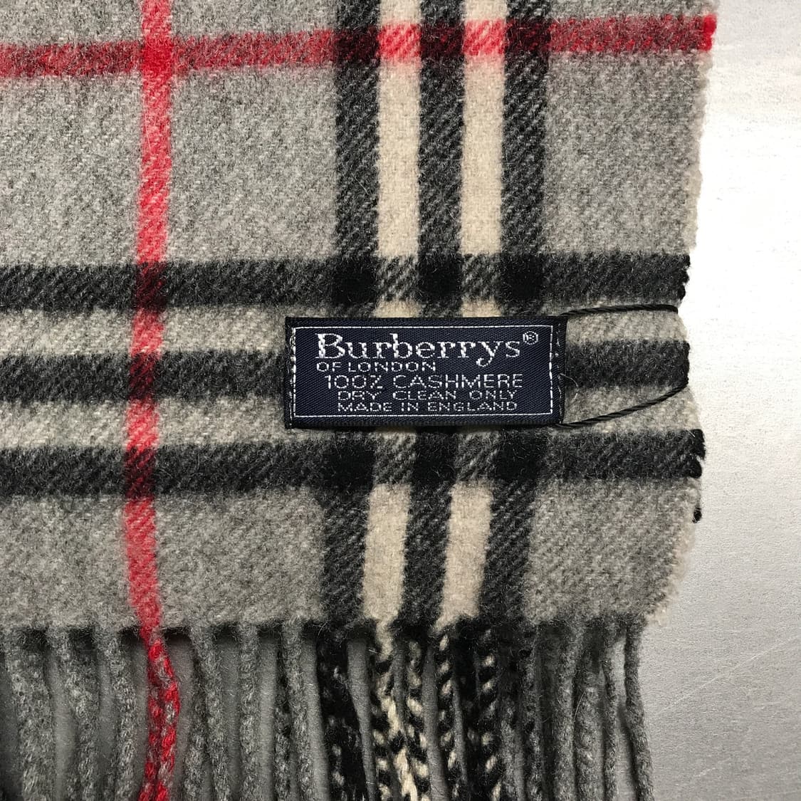 버버리 정품 캐시미어 머플러 그레이 상품이미지4