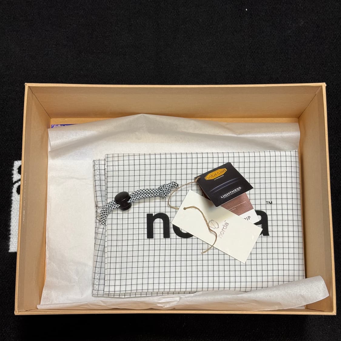 [270] 노다 001 화이트 실버 norda 001 상품이미지8