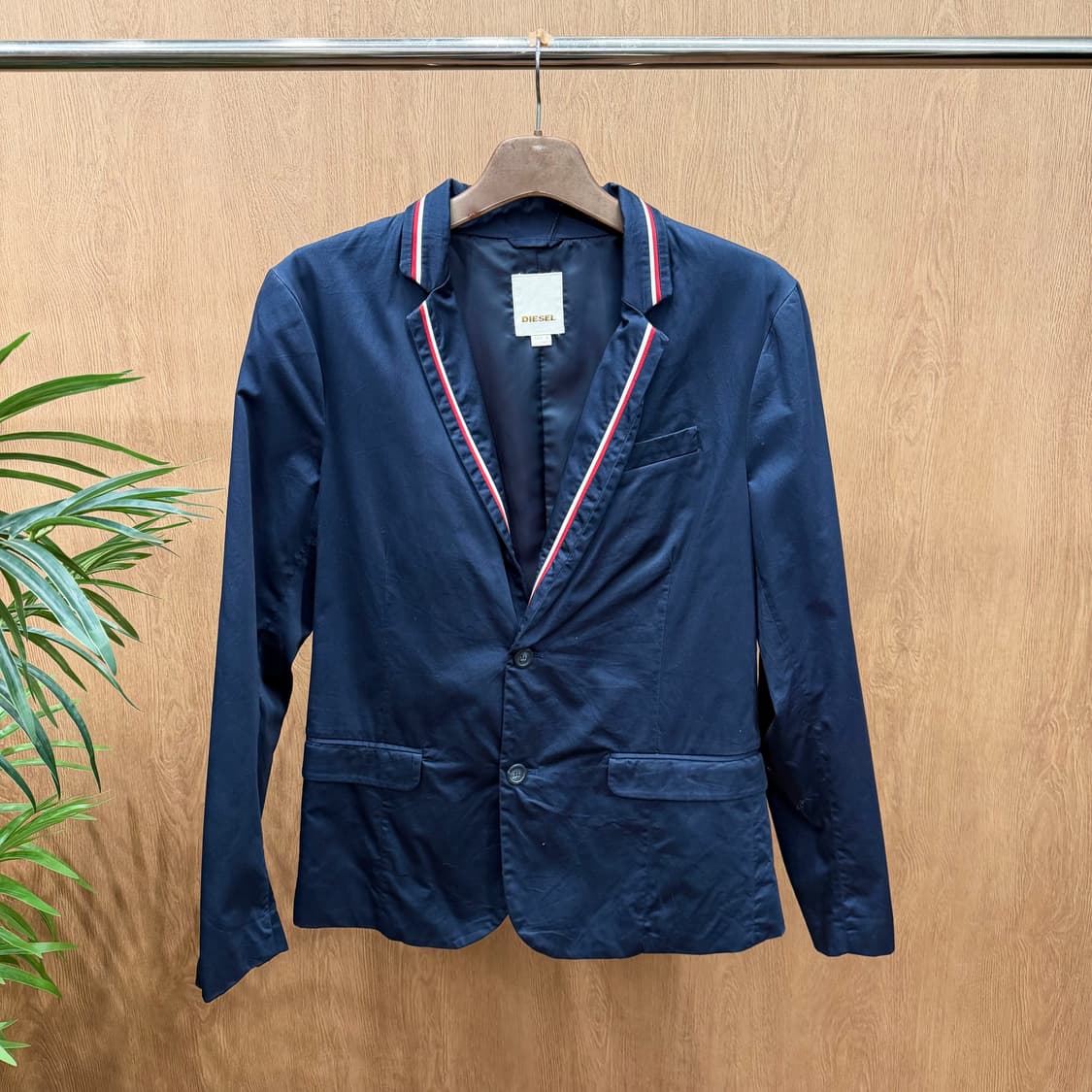 디젤 싱글 자켓 라펠 라인 레드 화이트 스트라이프 트림 디테일 네이비 상품이미지1