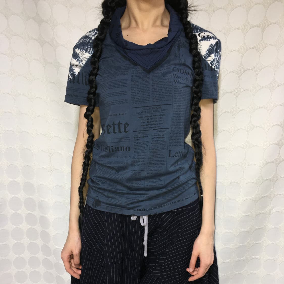 존 갈리아노 음표 프린트 스카프 반팔 상품이미지1