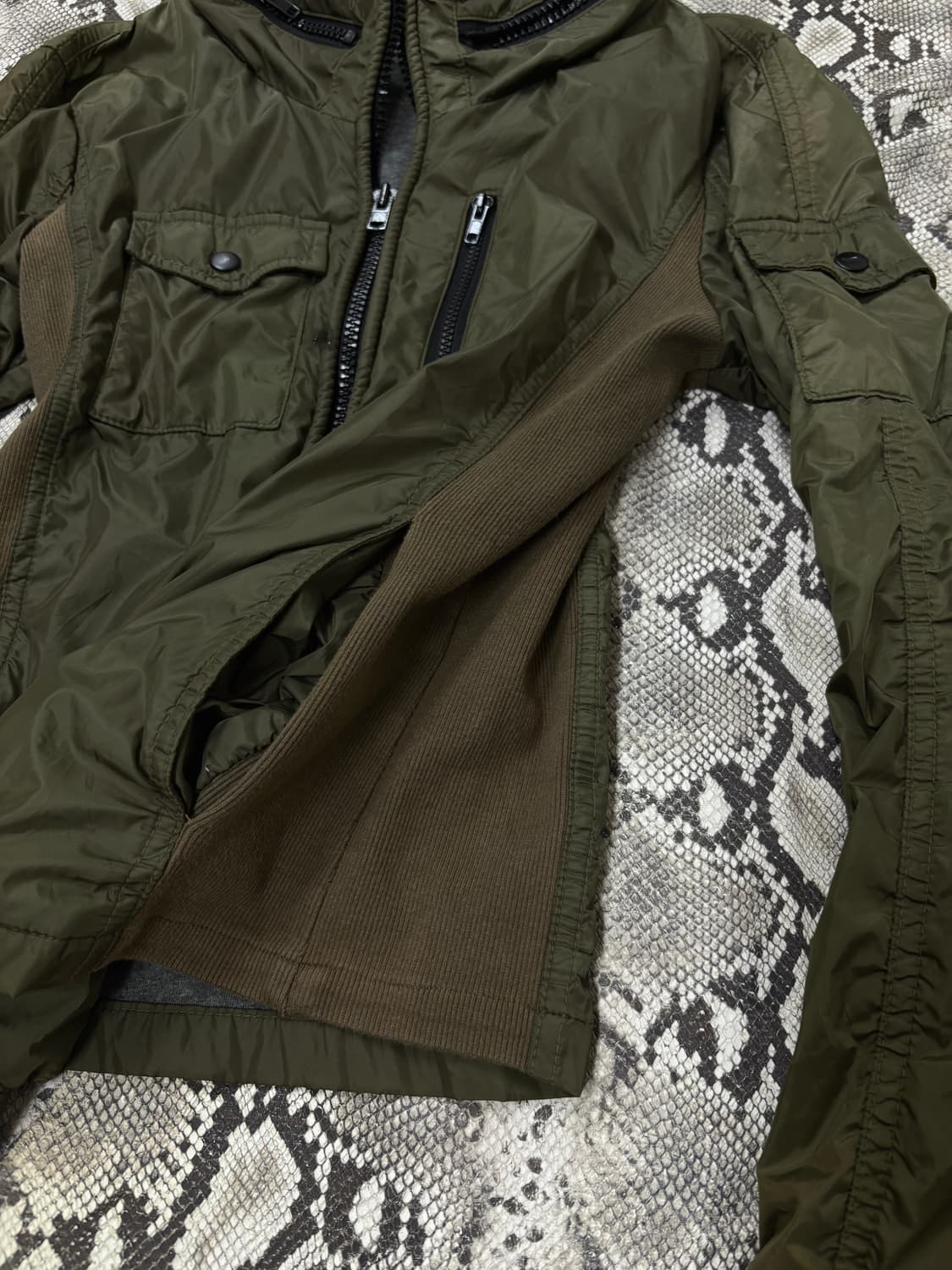 “Vintage” 00’s Design Khaki Bono Hooded  상품이미지5