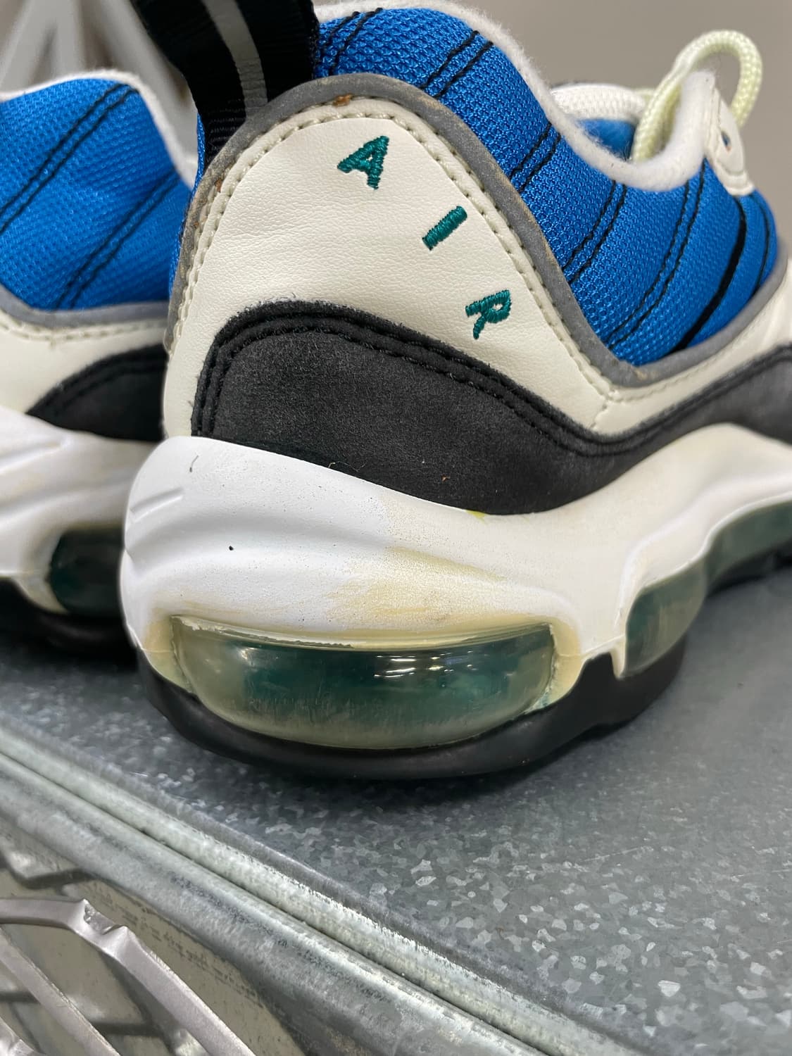 나이키 에어맥스 98 라디언트 에메랄드 245 상품이미지10