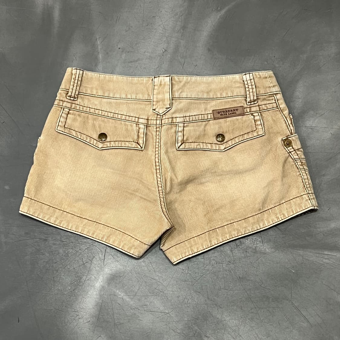  버버리 블루라벨 코듀로이 숏 팬츠 y15890 상품이미지2