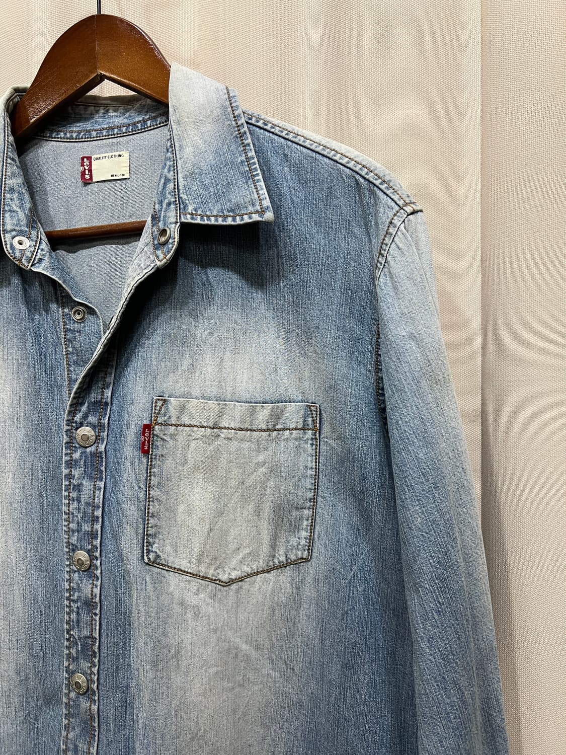 리바이스 워시드 데님 셔츠 상품이미지3