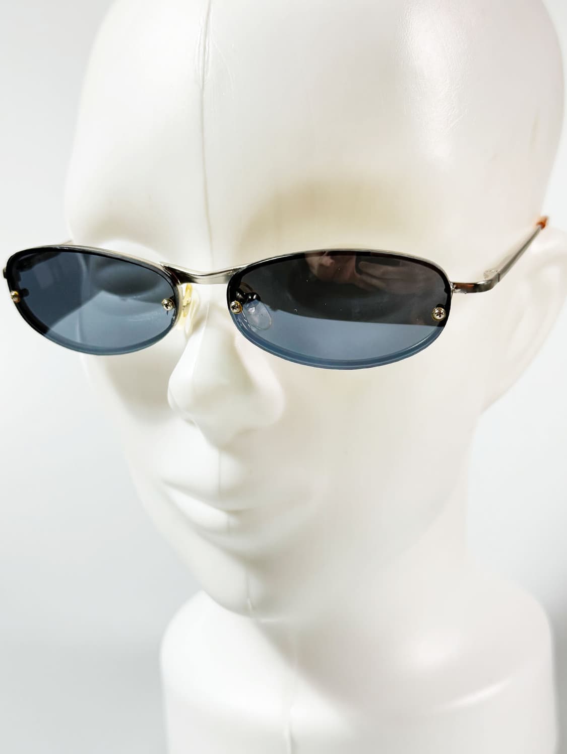 90s 실버 슬림 무테 스퀘어 메탈 빈티지 틴트 선글라스 상품이미지8