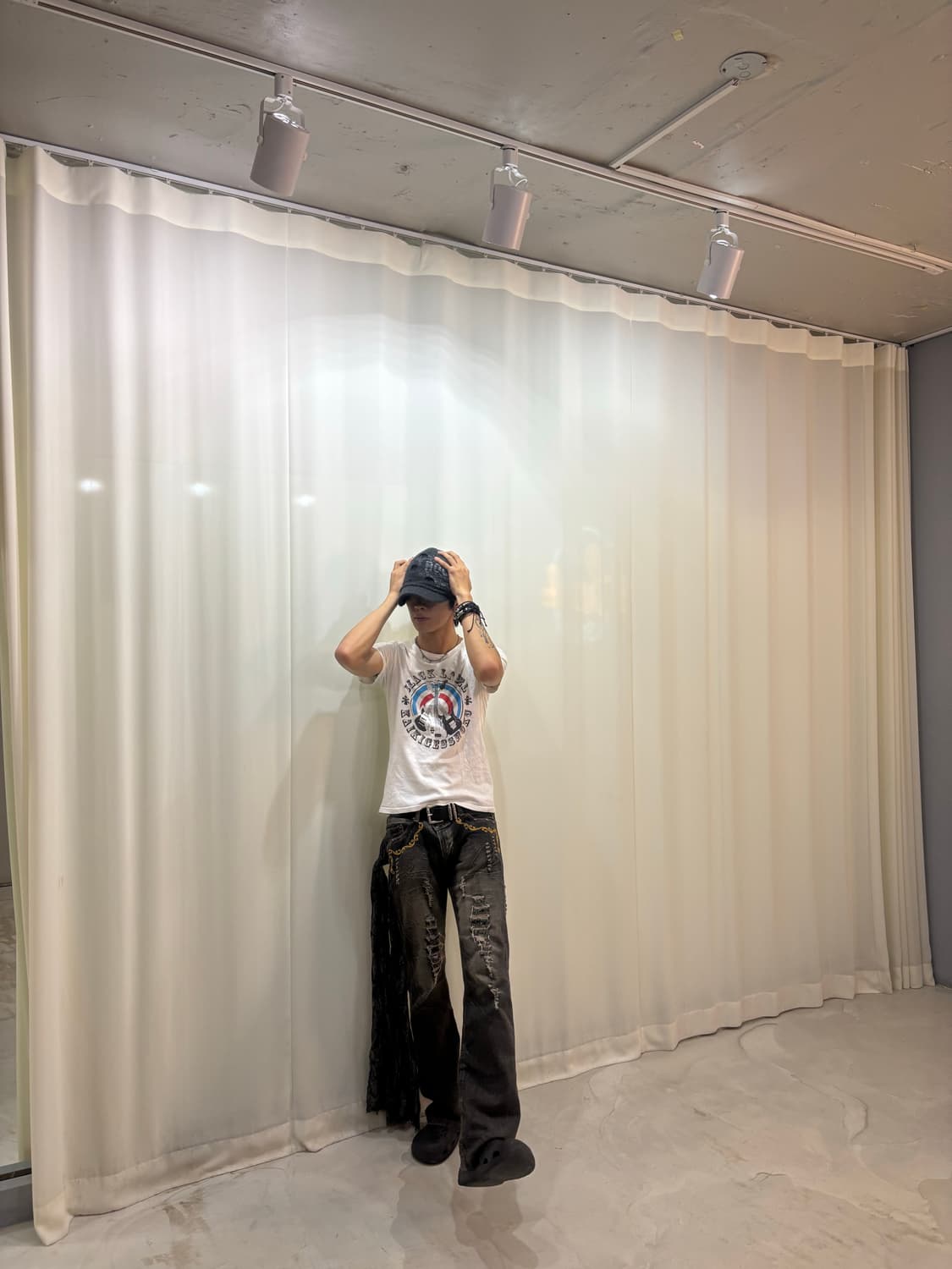 “XFRM” Rock Print Slim Fit Tee 상품이미지2