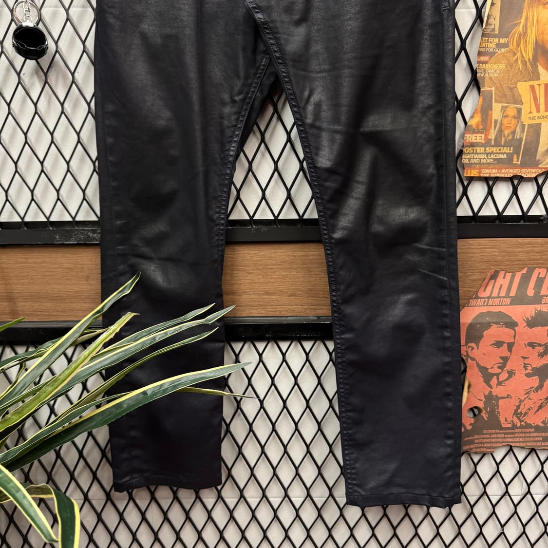 디젤 인더스트리 데님 코팅진 팬츠 후면 로고 포인트 네이비 상품이미지4