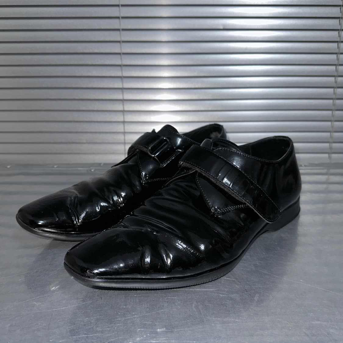 00s 프라다 스포츠 벨크로 페이턴트 가죽 스퀘어 토 로퍼 상품이미지3