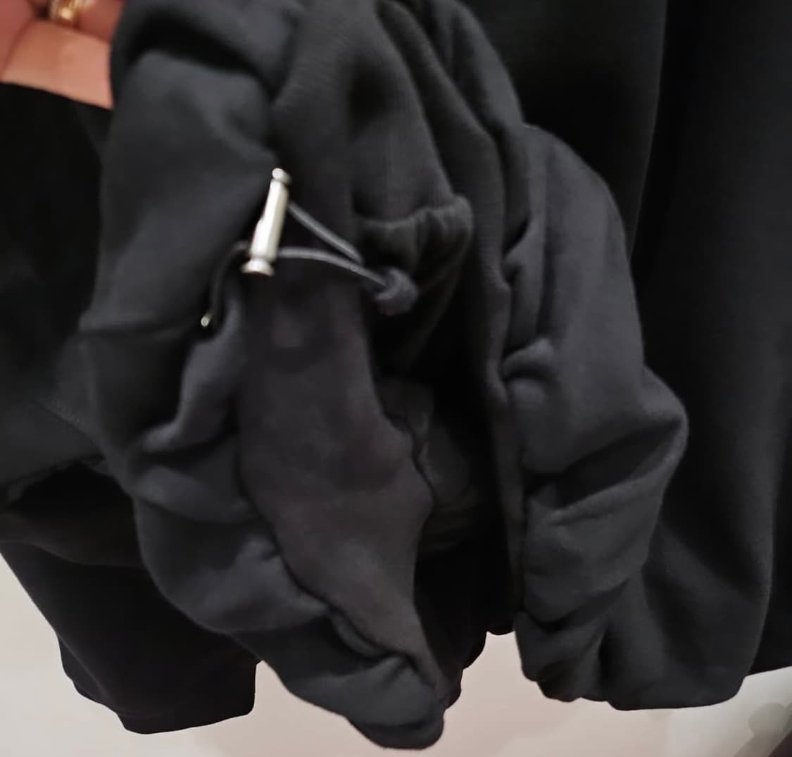 우영미 24FW 오버핏 스웨트셔츠 블랙 48 상품이미지3