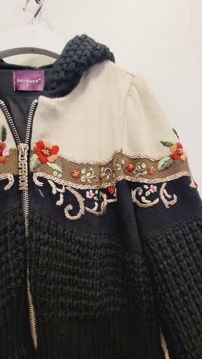 디자이너 자수후드 니트코트 상품이미지3