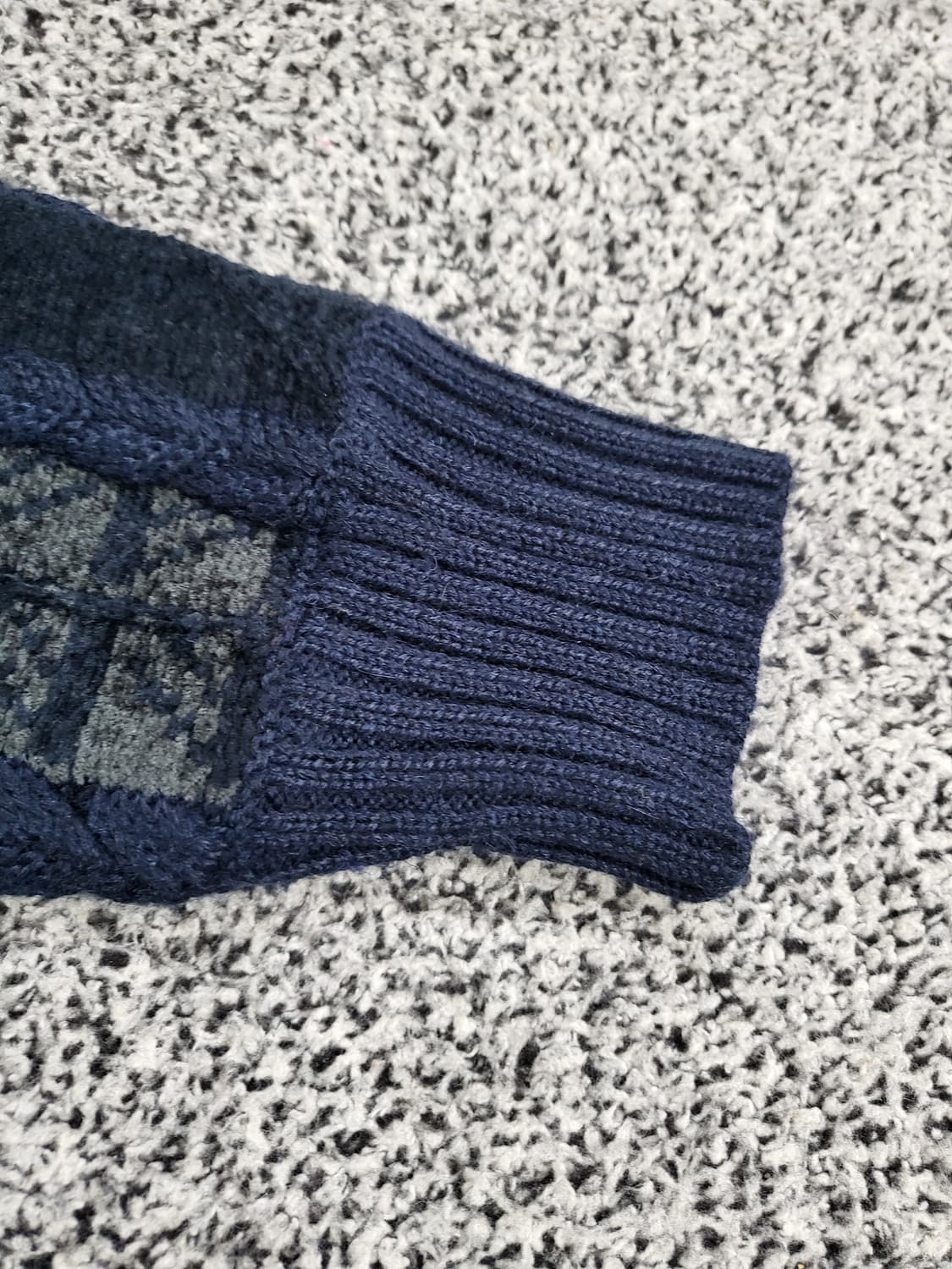 Belle Jeanne 하프집업 패턴 니트 (네이비) 상품이미지6