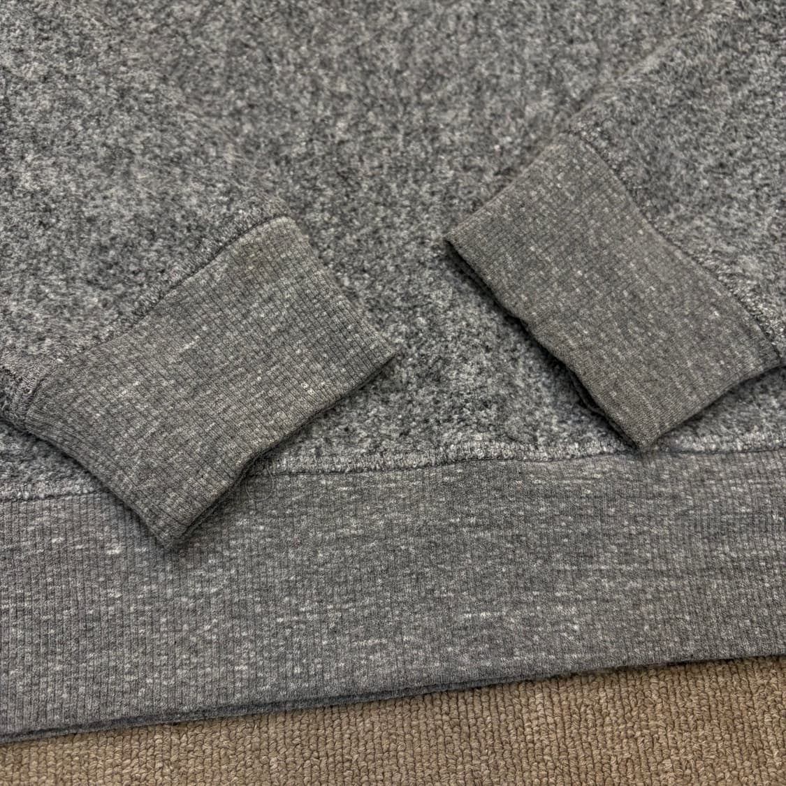 theory 띠어리 부클 맨투맨 m 상품이미지3