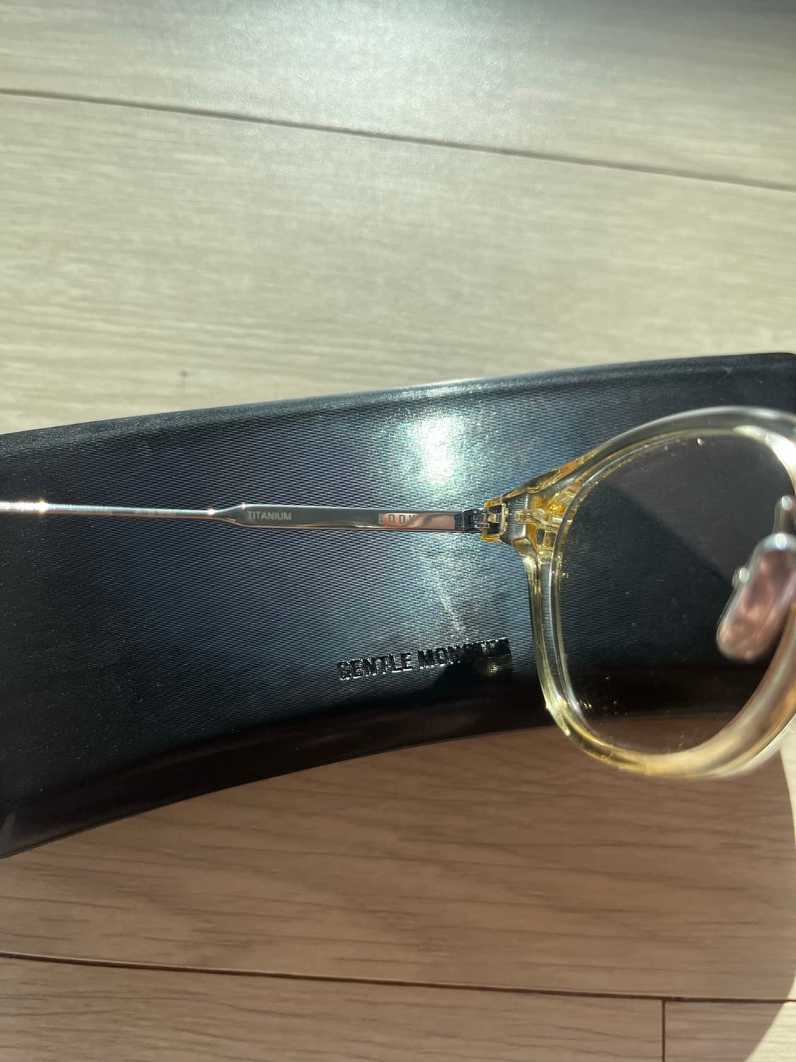 젠틀몬스터 에디 (틴트렌즈)  상품이미지3