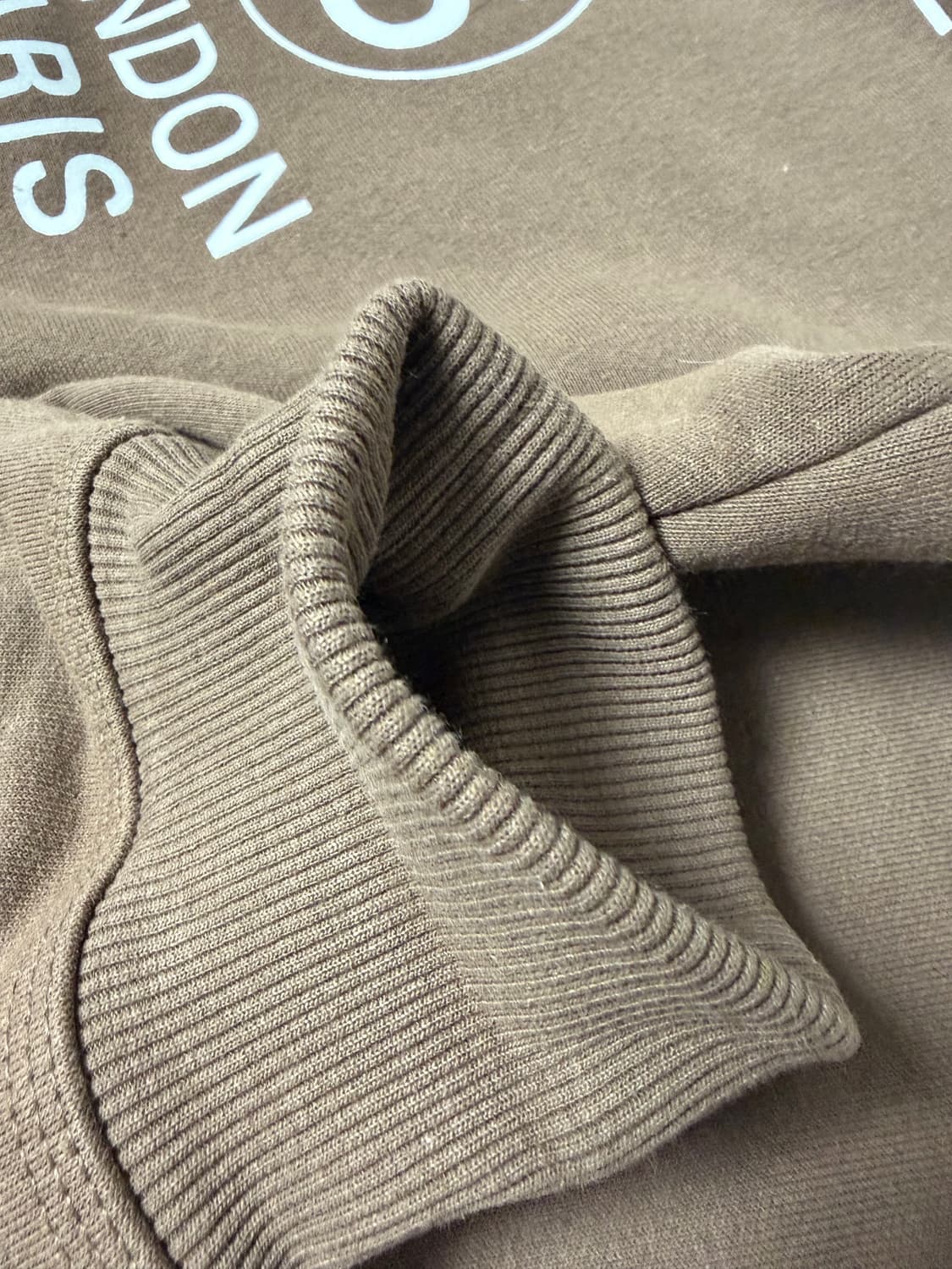 (상태 s급) 스투시 월드투어 크루넥 맨투맨 L 상품이미지8