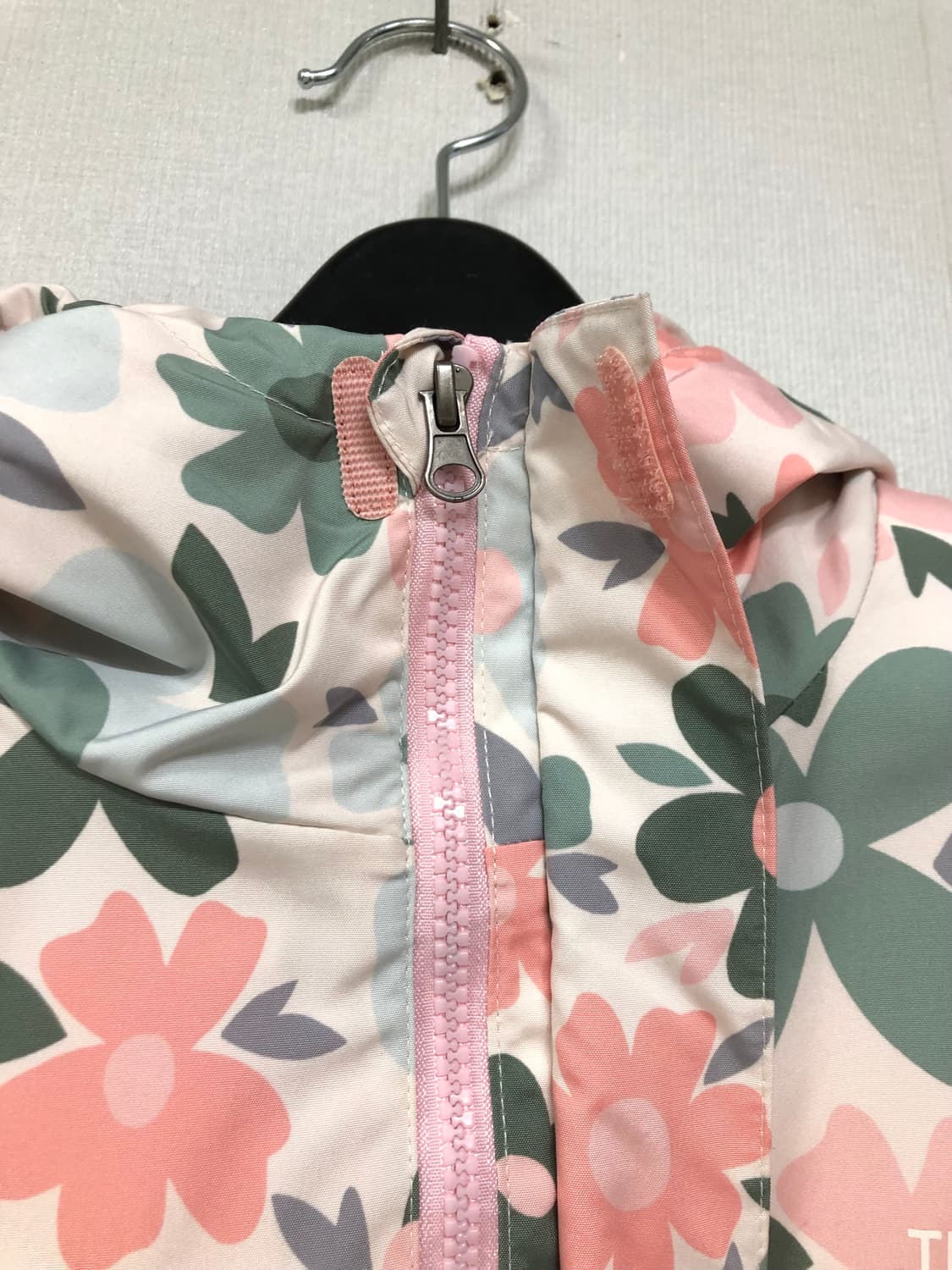 노스페이스 키즈 플라워 후드 바람막이 자켓 160 _ 연분홍 상품이미지5