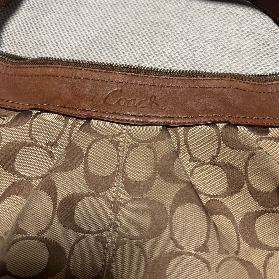 코치(COACH) 시그니처 호보백 상품이미지2