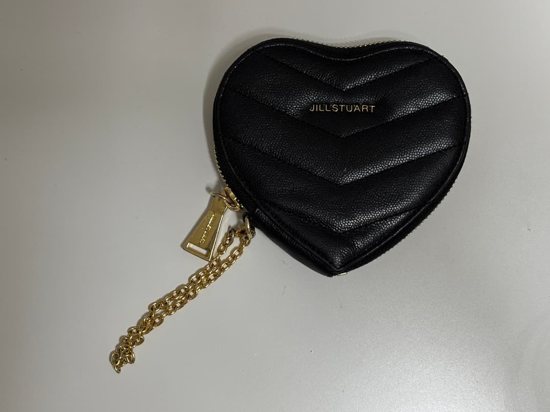 질스튜어트 하트 지갑 상품이미지1