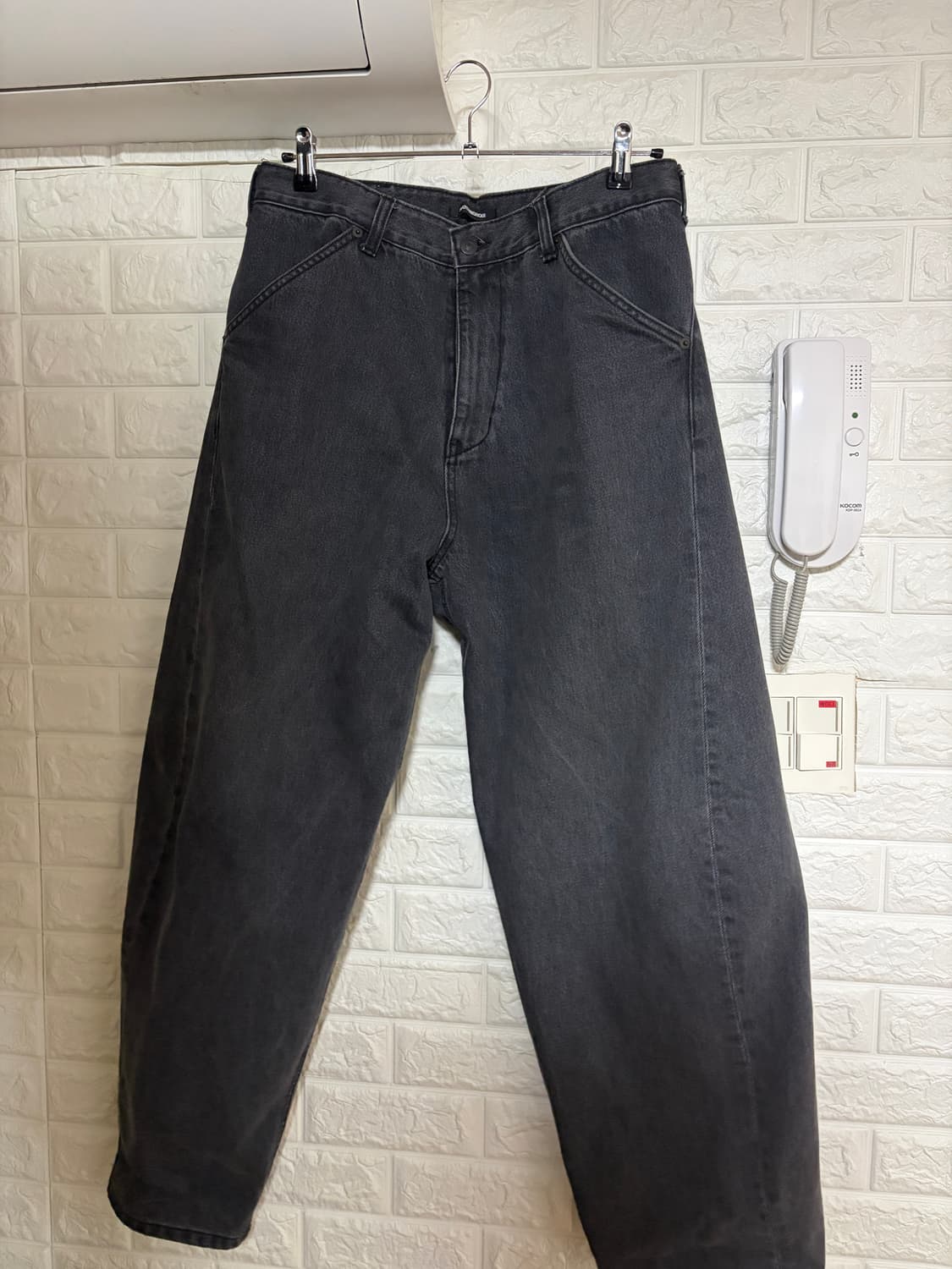 해칭룸 커브진 Curve Jeans Washed Black 3size 상품이미지2