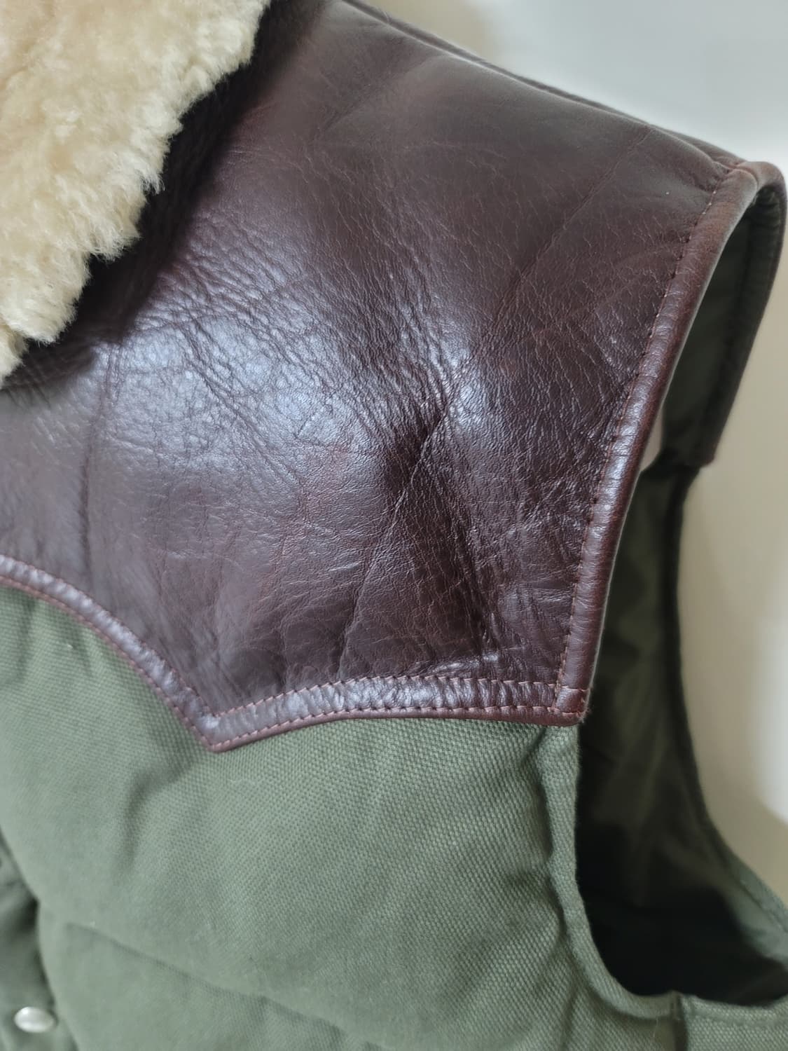 LK스타일 일제 소가죽 패딩조끼 xxxl표기 110정 상태극상 상품이미지3