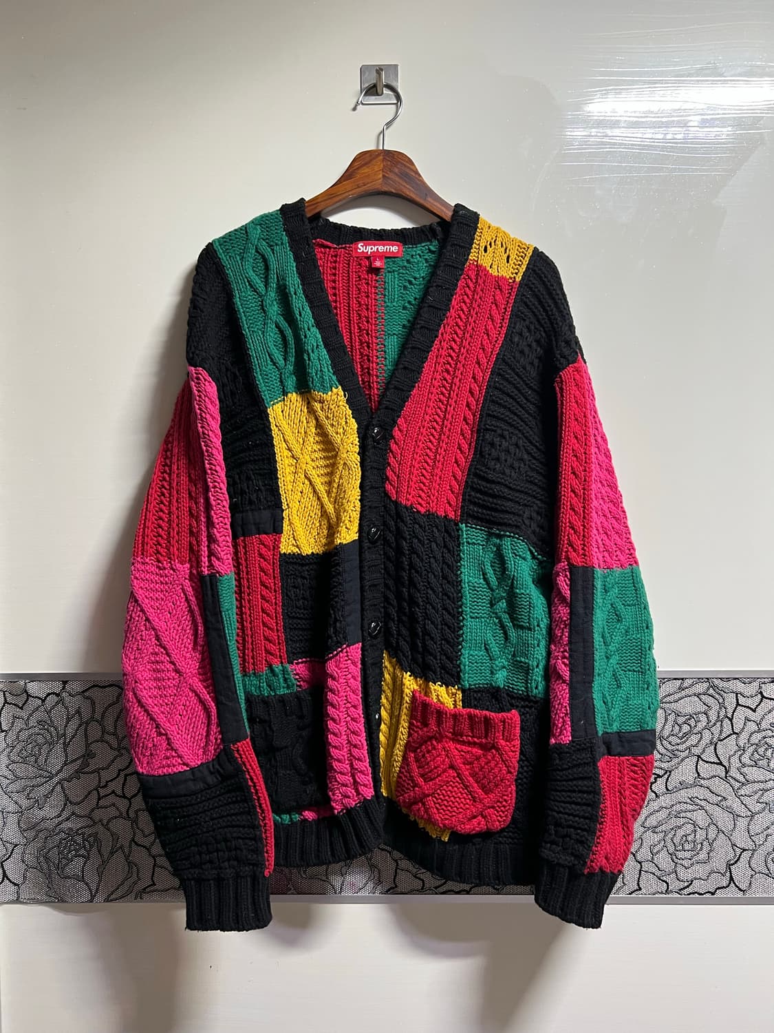 23F/W 슈프림 패치워크 멀티컬러 케이블 가디건 상품이미지1