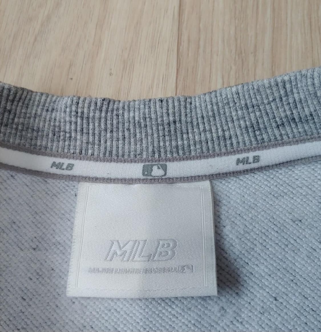 (새상품급) MLB 뉴욕양키스 빅로고 맨투맨 상품이미지2