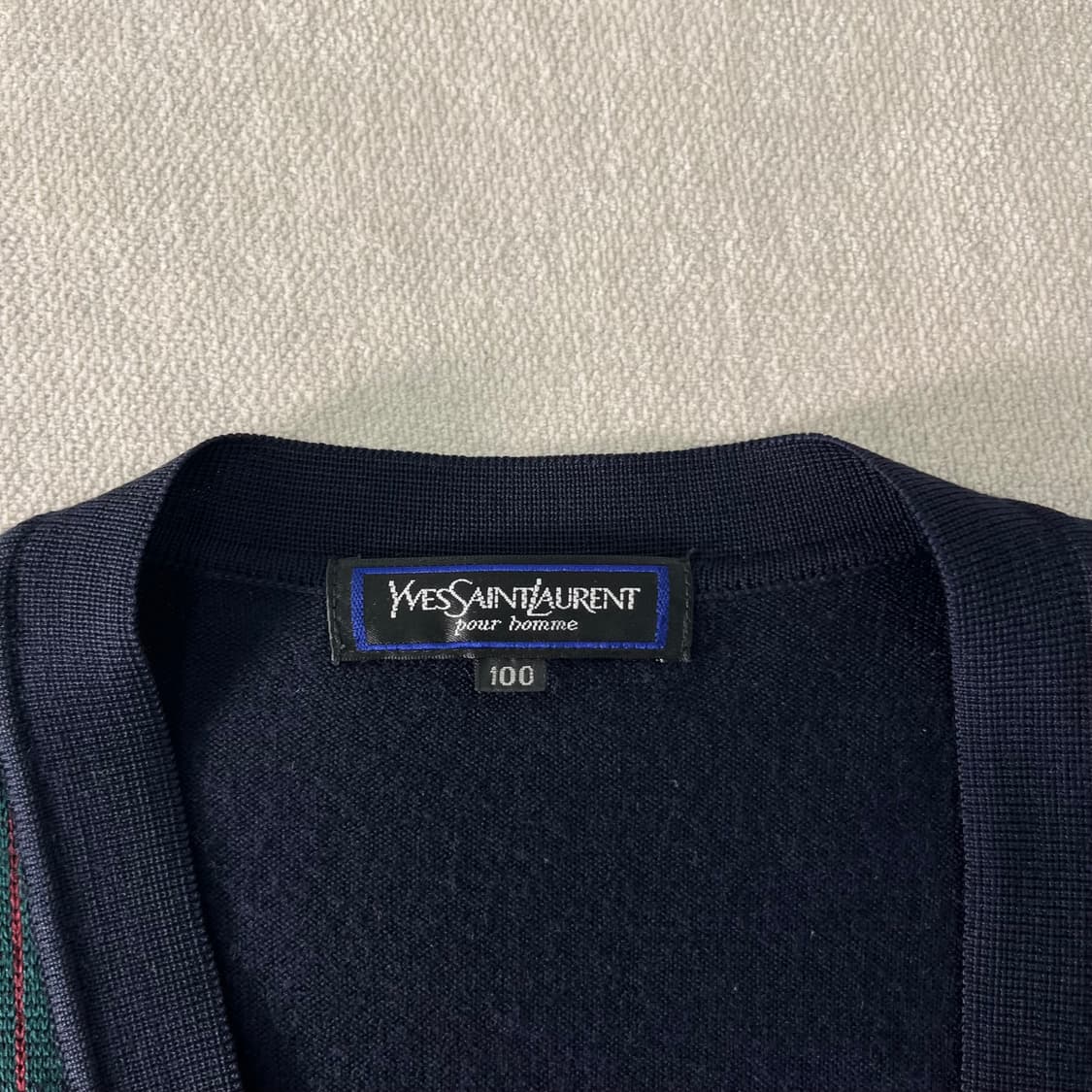 100 입생로랑 93s 아카이브 체크 가디건 상품이미지3