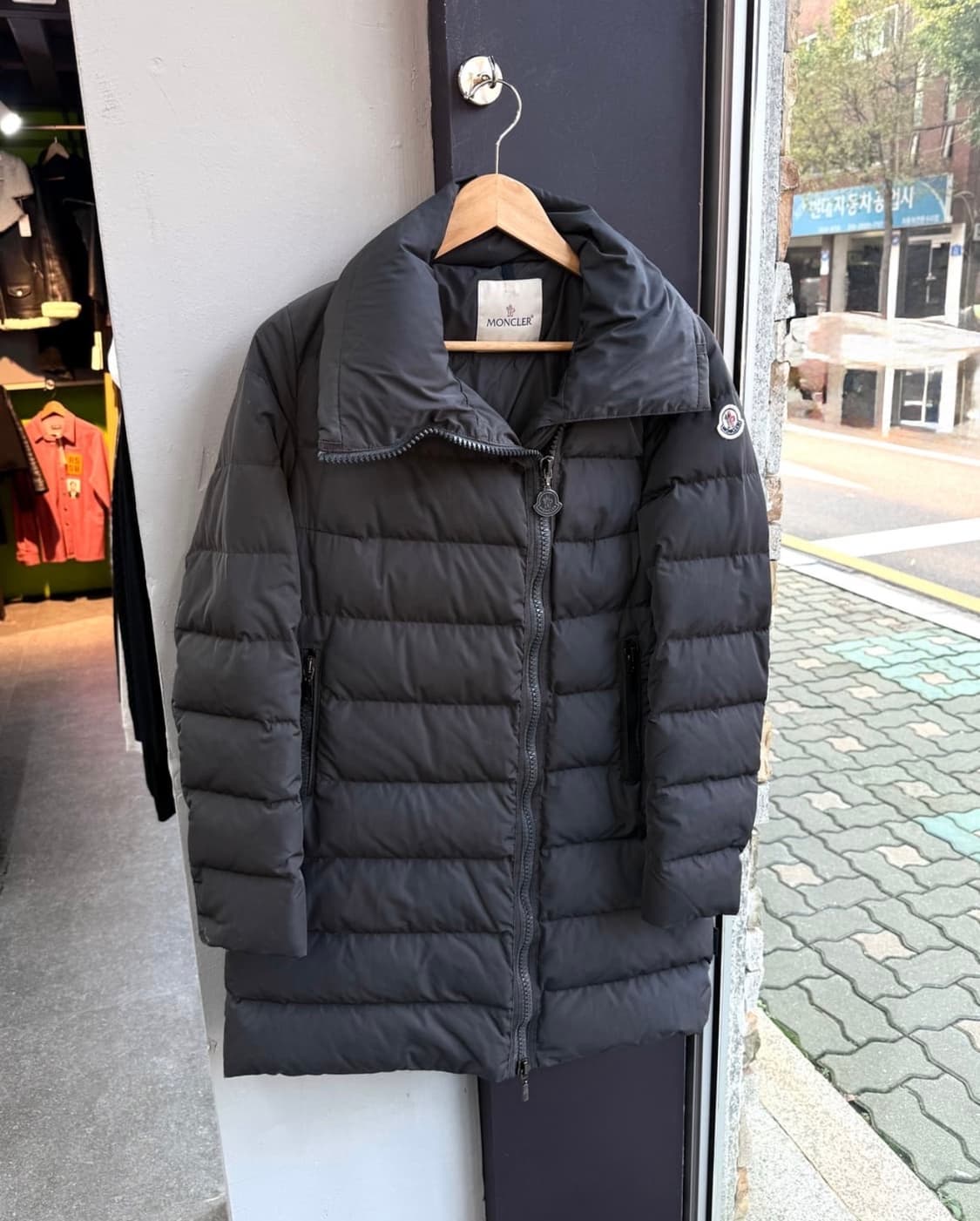 1/ 몽클레어 High-neck 구스다운 롱패딩 상품이미지3