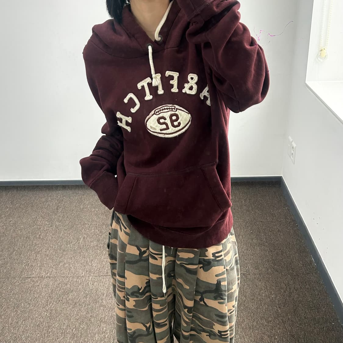 Abercrombie 아베크롬비 다크 버건디 후드티 상품이미지2