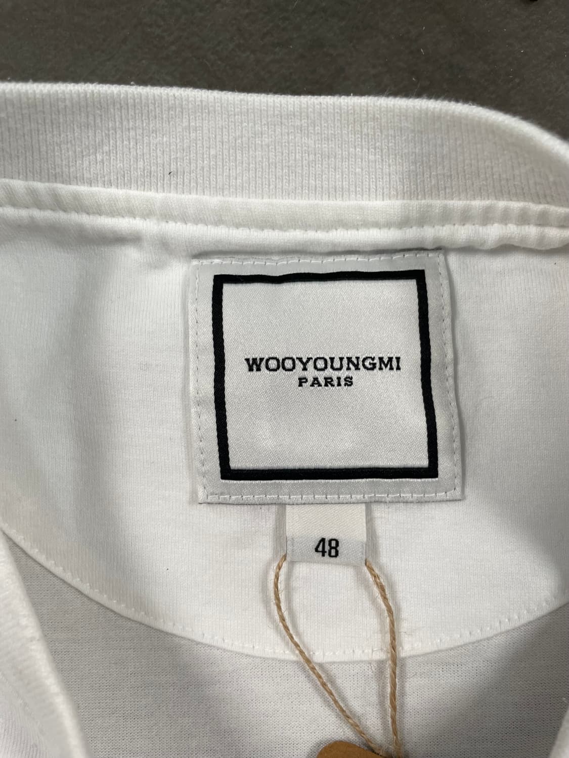 우영미 루미너스 젤리피쉬 백로고 반팔 티셔츠 상품이미지7