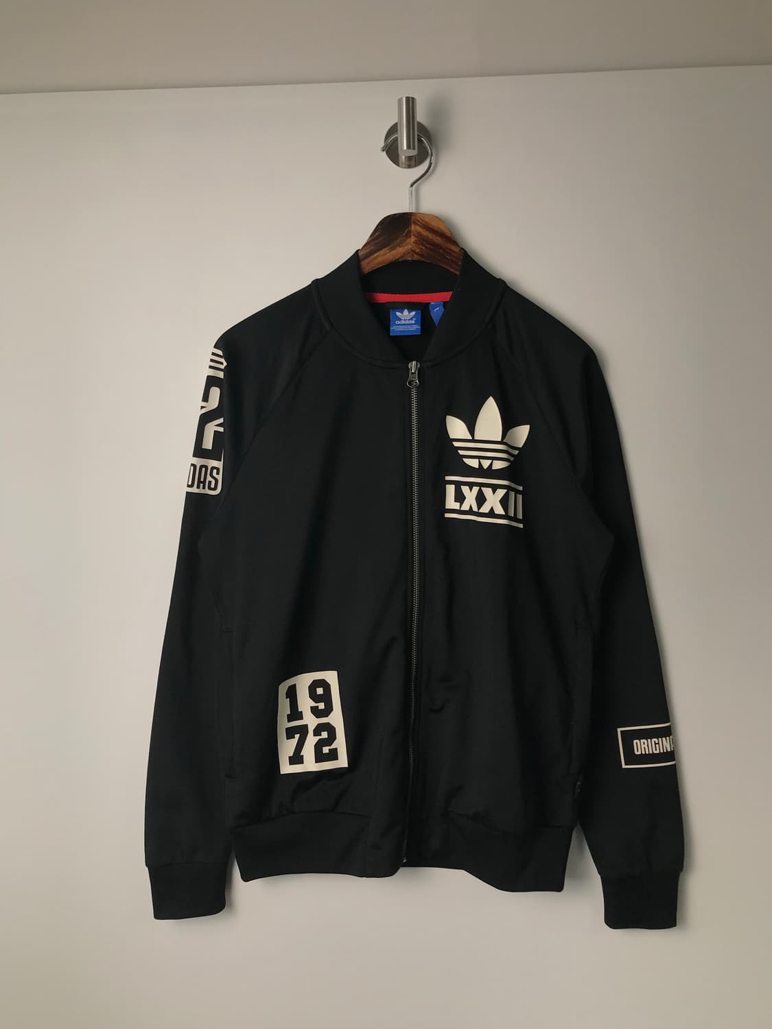 아디다스 베를린 로고 배치 트랙탑 져지 상품이미지3