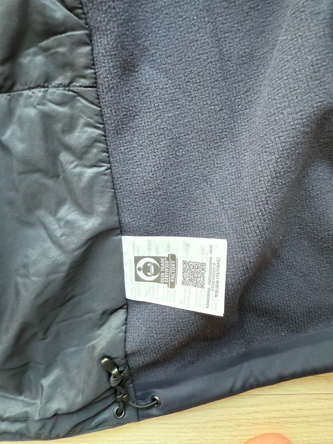 아크테릭스 아톰 후디 블랙 사파이어 L 상품이미지5