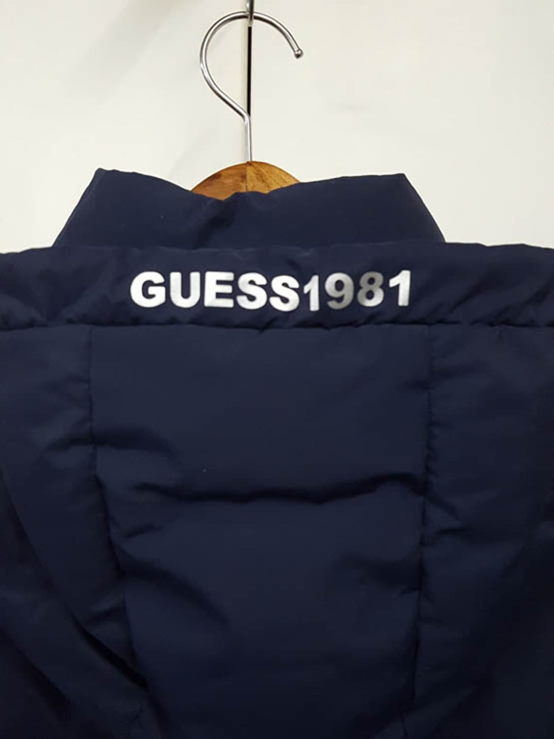 게스 다크네이비 남성 다운 롱패딩 M 상품이미지5