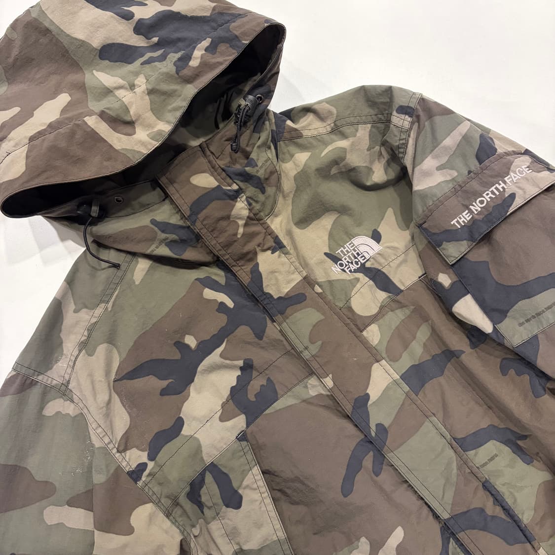 [90] 노스페이스 카모플라쥬 빈티지 바람막이 자켓 B670 상품이미지3