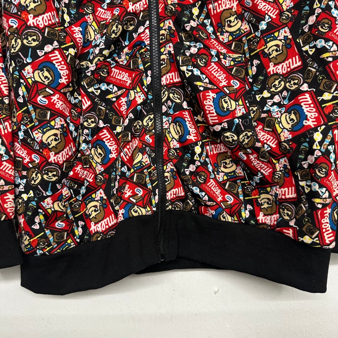 페코짱 오피셜 후드 집업 상품이미지6