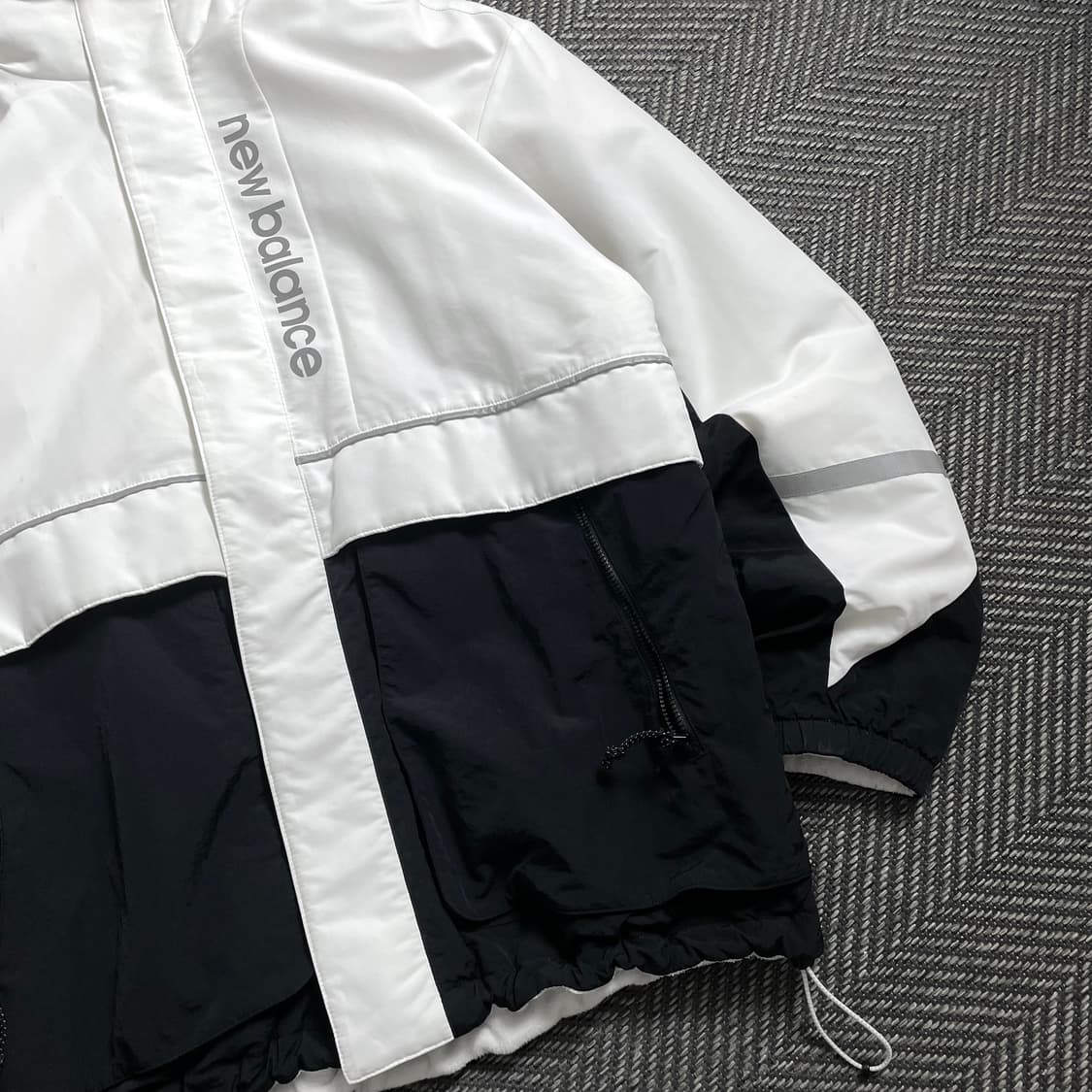 뉴발란스 리플렉티브 리버시블 플리스 배색 점퍼 y 4578 상품이미지4