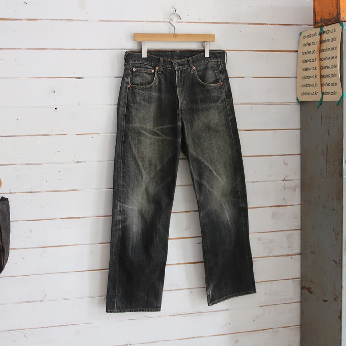 (착용컷) 00's 리바이스 503 (남성용 32) 상품이미지1