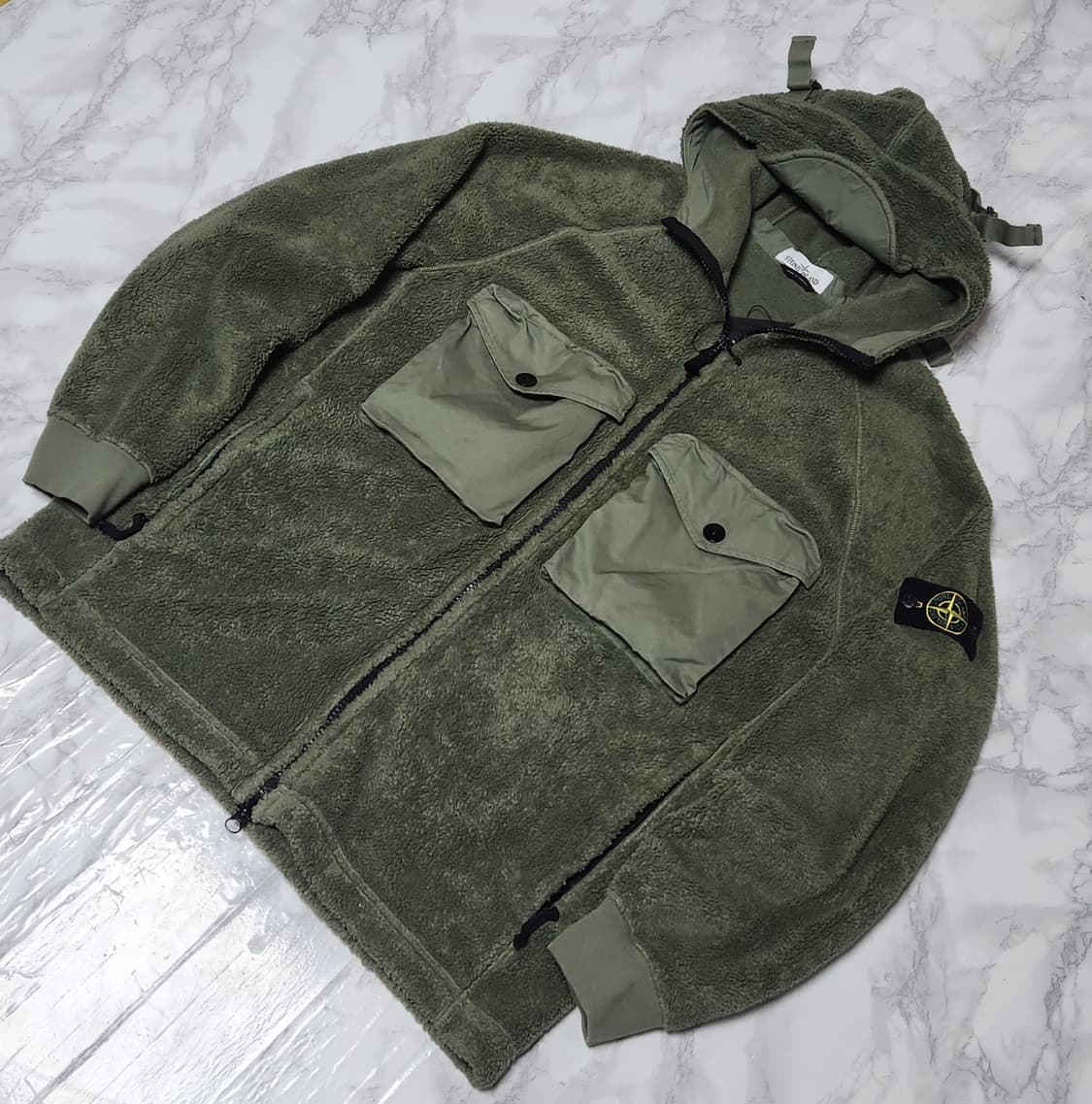 새상품 스톤아일랜드 21FW 후리스 카키 자켓 상품이미지3