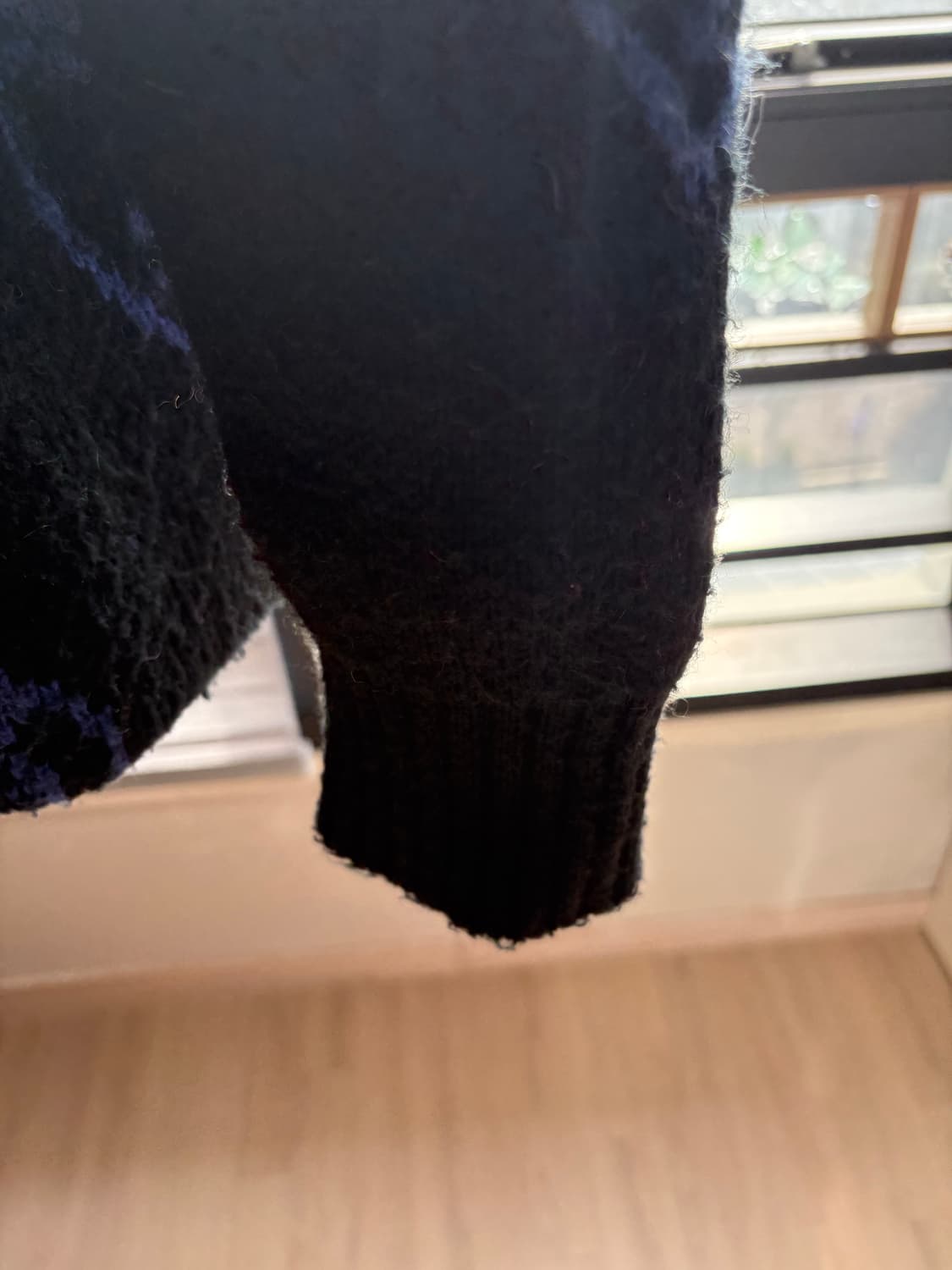 스투시 모헤어 가디건 상품이미지3