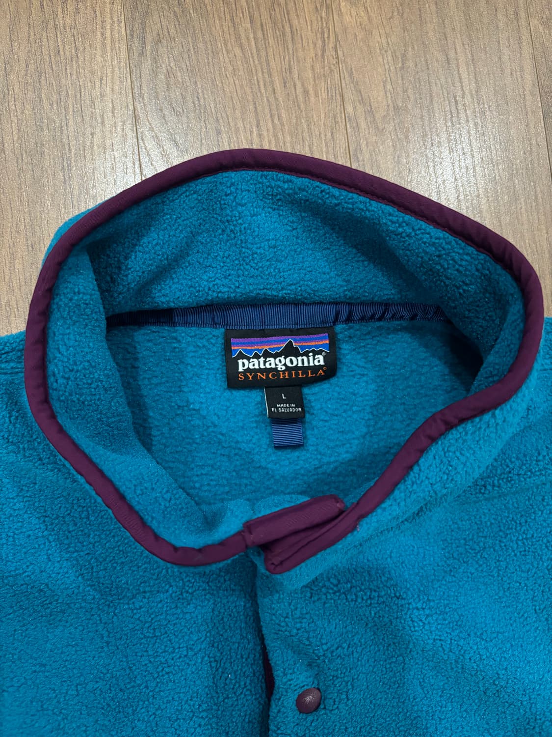 파타고니아 신칠라 라이트웨이트 비레이블루 L사이즈 판매합니다. 상품이미지2