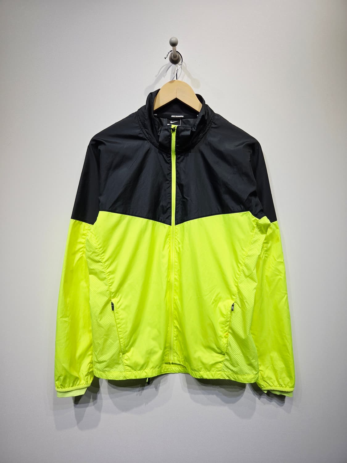 나이키 블랙/형광 윈드러너 바람막이 자켓_M 상품이미지2