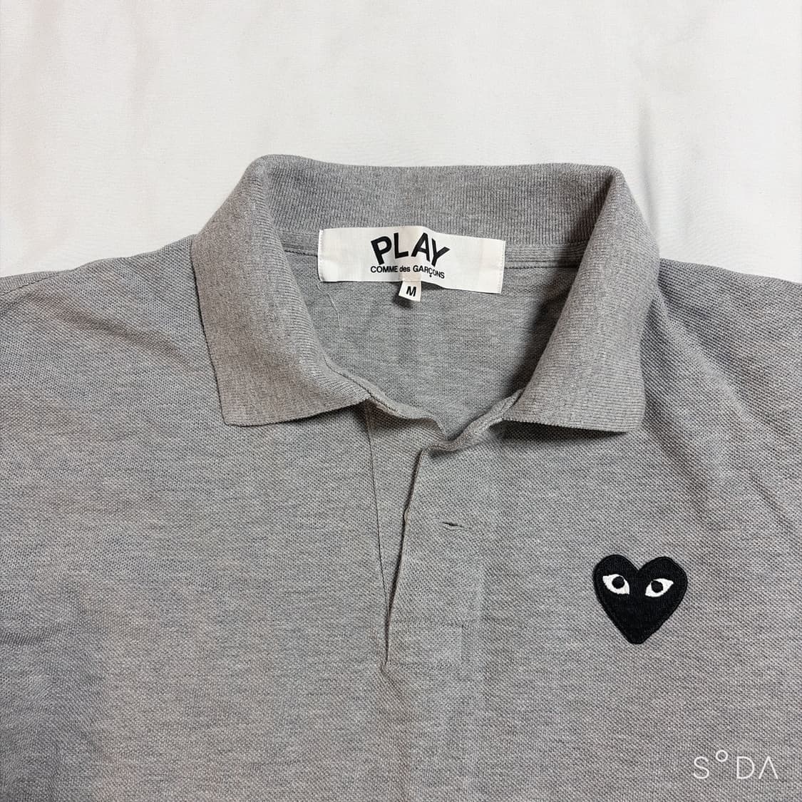 꼼데가르송 플레이 카라 반팔티 M 그레이 상품이미지3