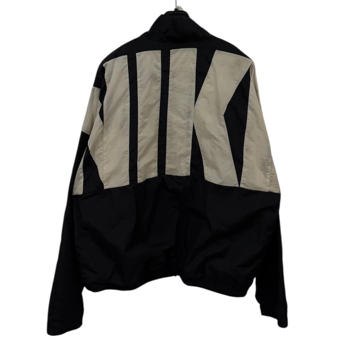  나이키 백로고 바람막이 상품이미지1