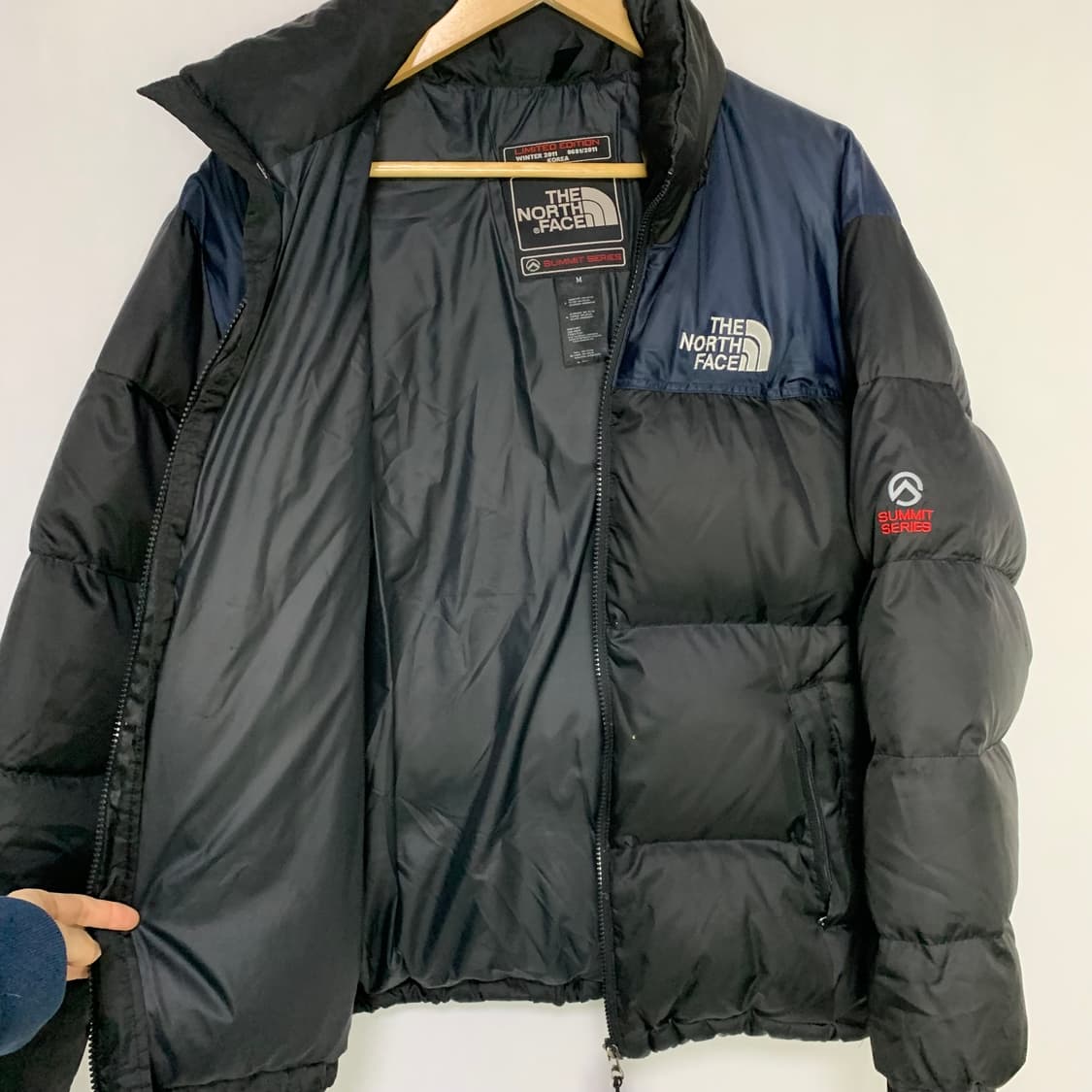 노스페이스 블랙/네이비 빈티지 투톤 눕시 패딩 남성 M 남녀공용 상품이미지8