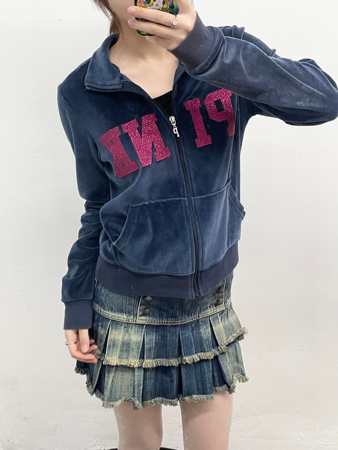 PINK 네이비 벨벳 로고 글리터 집업 상품이미지3